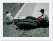 IMGP0955 * In de rapte ook nog een draineerbuis rond de kelder leggen.