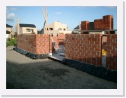 IMGP1806 * De zijmuur op manshoogte.