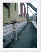 IMGP1953 * Aanzet van de buitenmuren.