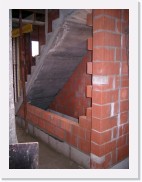 IMGP2467 * De kelder wordt verder afgesloten.