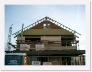 IMGP2686 * Ook de voorgevel krijgt snel zijn definitieve vorm.