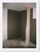 IMGP4769 * De hoek waar de douche zal komen, is met waterdichte bezetting geplakt.