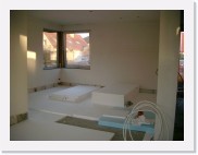 IMGP4862 * Over de hele benedeverdieping leggen we isolatieplaten. De uiteindelijke isolatiedikte is 10 cm.